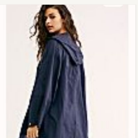 Free People Jackets & Blazers - 👑 Free People Callie Rain Poncho 👑